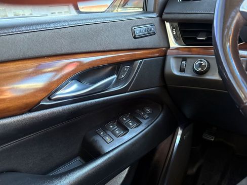Used 2018 Cadillac Escalade Luxury image 20