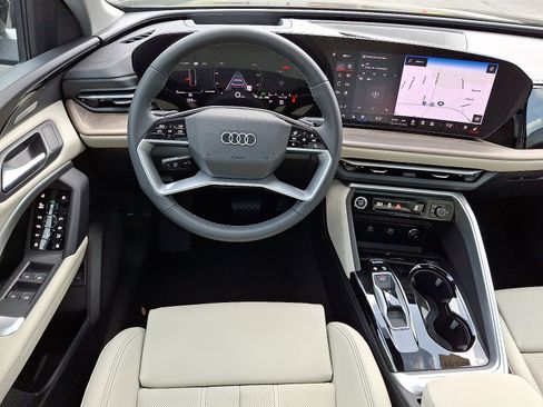 New 2025 Audi Q5 Premium Plus image 7