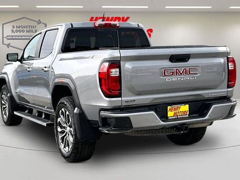 Used 2024 GMC Canyon Denali image 4