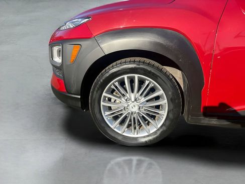 Used 2021 Hyundai Kona SEL AWD/4WD image 28