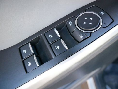 Certified 2022 Ford Explorer XLT w/ Equipment Group 202A image 11