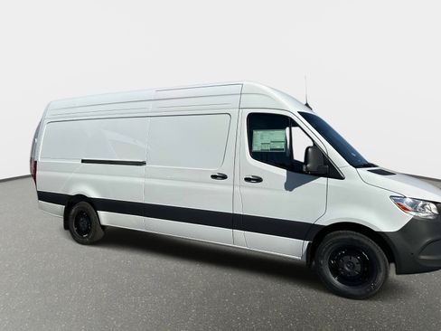 New 2026 Mercedes-Benz Sprinter 2500 image 4