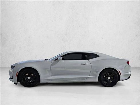Used 2019 Chevrolet Camaro LT image 8