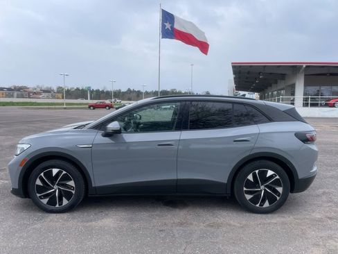 Used 2021 Volkswagen ID.4 Pro image 5