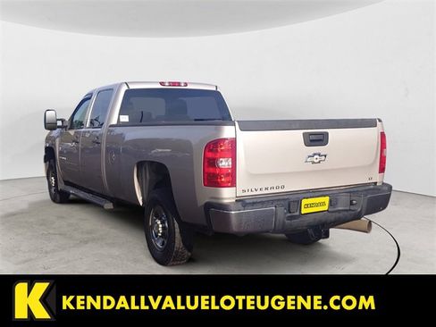 Used 2008 Chevrolet Silverado 2500 LT image 3