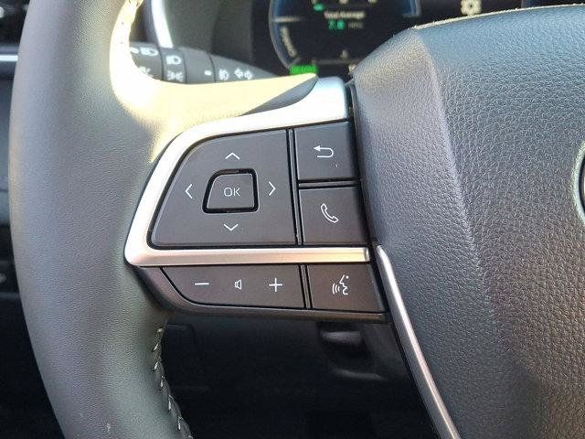 Certified 2026 Toyota Highlander Limited AWD/4WD image 18
