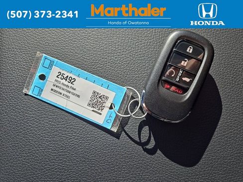 New 2025 Honda Pilot Touring image 28