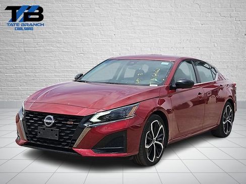 Used 2025 Nissan Altima 2.5 SR FWD image 1