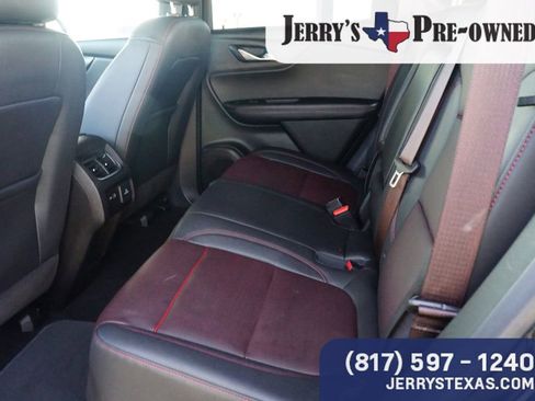 Used 2021 Chevrolet Blazer RS w/ Enhanced Convenience Package image 23