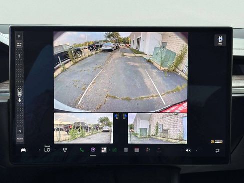 Used 2022 Tesla Model X AWD/4WD image 35