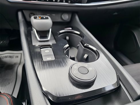 New 2026 Nissan Rogue SV image 31