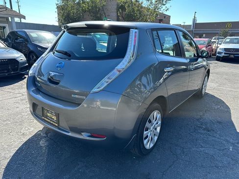 Used 2017 Nissan Leaf S w/ Charge Package FWD image 5