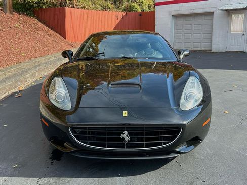 Used 2012 Ferrari California RWD image 12