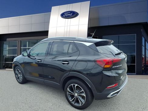 Used 2020 Buick Encore GX Essence FWD image 3