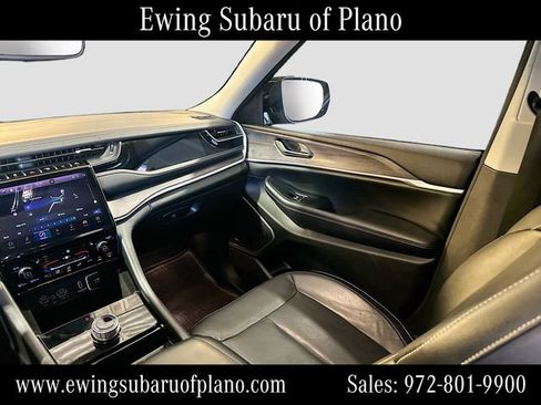 Used 2023 Jeep Grand Cherokee Limited w/ Black Appearance Package RWD image 24