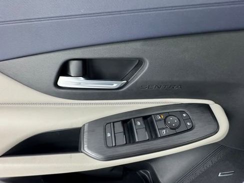 New 2026 Nissan Sentra SL FWD image 17