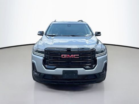 Used 2023 GMC Acadia SLE w/ Driver Convenience Package FWD image 2