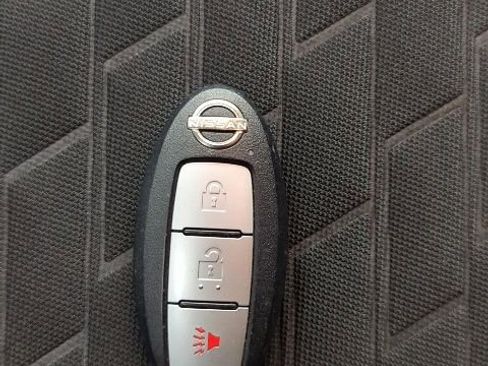 Used 2022 Nissan Kicks S image 20