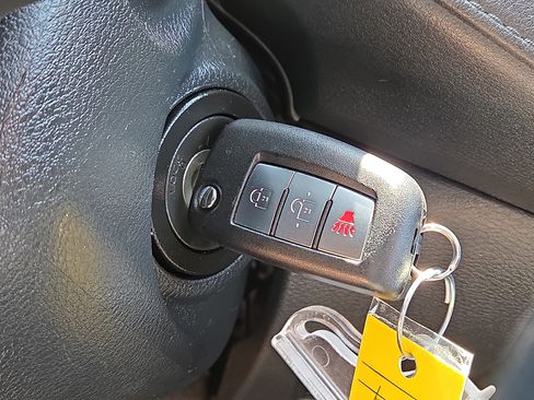 Used 2025 Nissan Versa S w/ Trunk Package FWD image 20