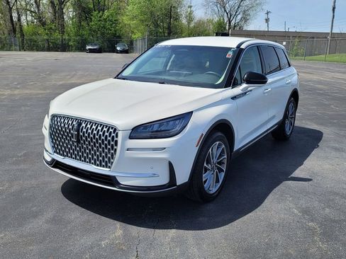 Used 2023 Lincoln Corsair AWD w/ Equipment Group 101A image 5