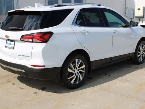 Used 2022 Chevrolet Equinox Premier image 6