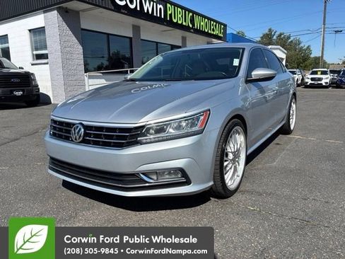 Used 2018 Volkswagen Passat 2.0T SE w/ SE Lighting Package FWD image 1