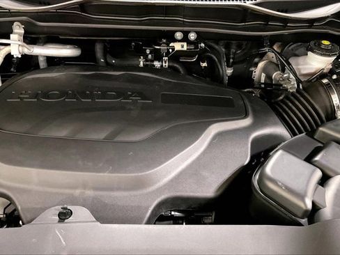 Used 2025 Honda Odyssey Sport-L image 10