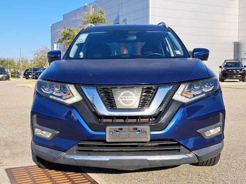 Used 2017 Nissan Rogue SL w/ SL Premium Package image 2