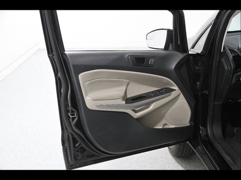 Used 2021 Ford EcoSport S FWD image 4