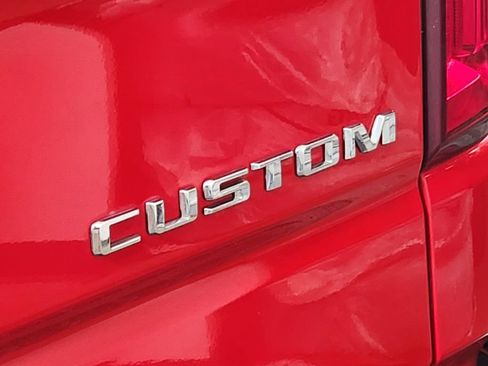 Used 2019 Chevrolet Silverado 1500 Custom w/ Custom Convenience Package AWD/4WD image 24