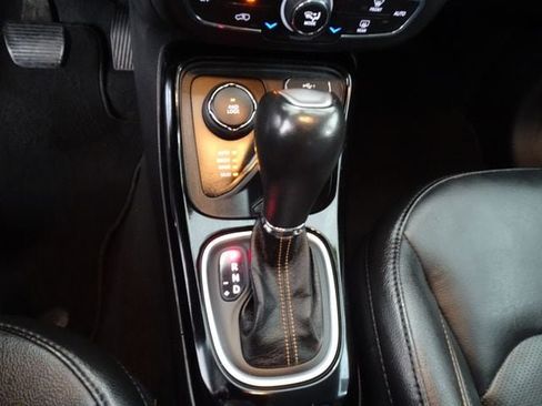 Used 2020 Jeep Compass Limited AWD/4WD image 11