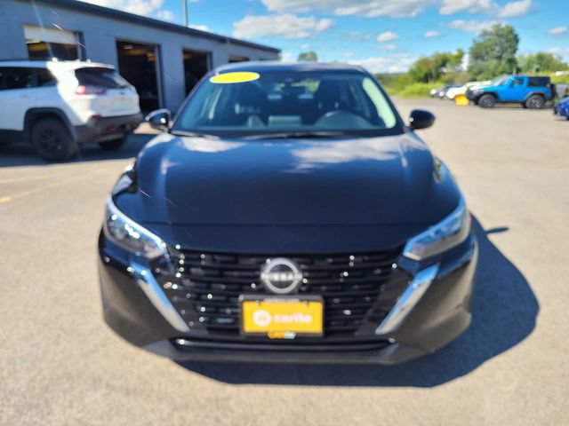 Used 2025 Nissan Sentra SV FWD image 3