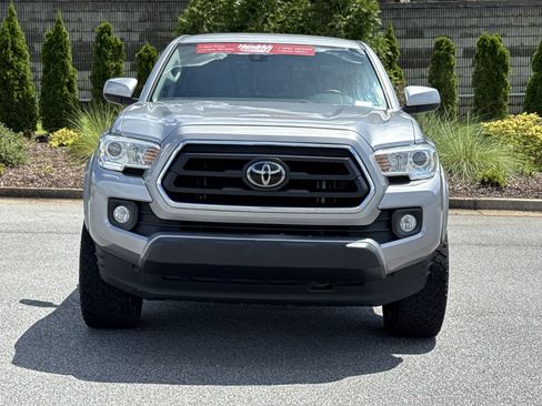 Used 2021 Toyota Tacoma SR5 w/ SR5 Appearance Package (SM) RWD image 3