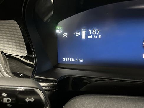 Used 2023 Lincoln Corsair AWD w/ Equipment Group 101A image 6