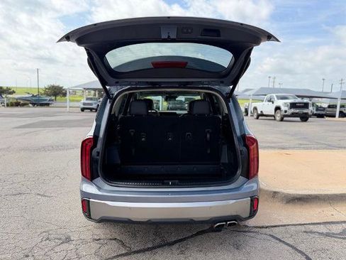 Used 2025 Kia Telluride S AWD/4WD image 6