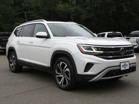 Used 2023 Volkswagen Atlas SEL AWD/4WD image 3