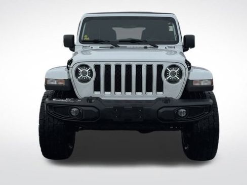 Used 2018 Jeep Wrangler Unlimited Sahara image 4