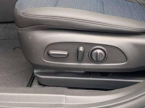 New 2026 Buick Envista Sport Touring w/ Convenience I Package FWD image 22