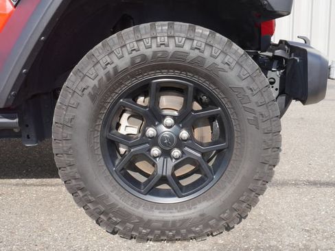 Used 2025 Jeep Wrangler Unlimited Sport AWD/4WD image 11