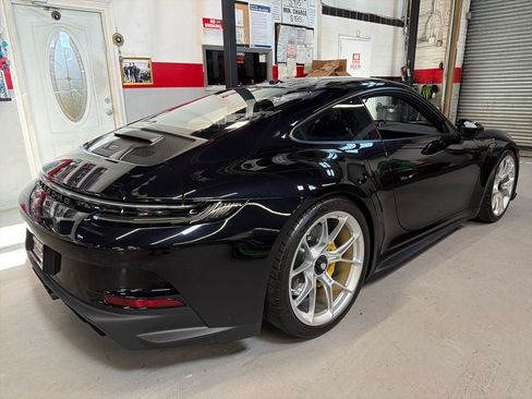 Used 2024 Porsche 911 GT3 RWD image 5