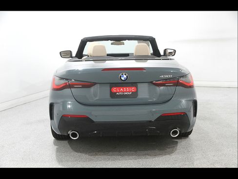 Used 2027 BMW 430i Convertible w/ M Sport Package RWD image 22