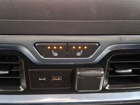 Certified 2021 GMC Sierra 1500 AT4 w/ AT4 Premium Package image 11