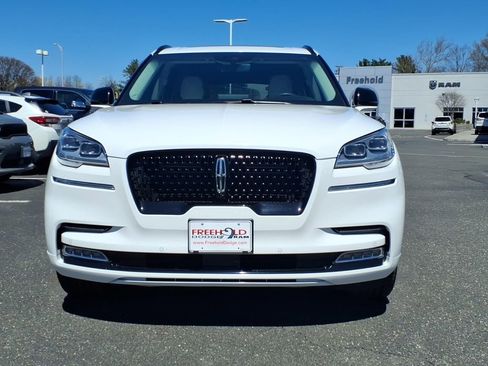 Used 2024 Lincoln Aviator Black Label w/ Jet Package image 2