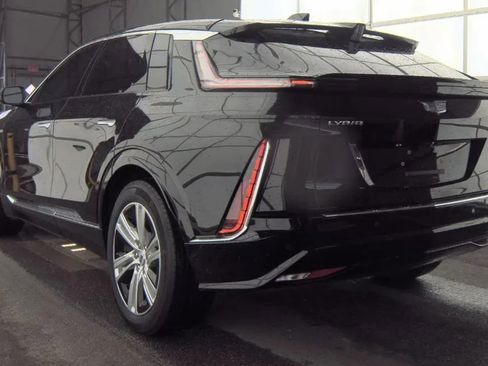 Used 2024 Cadillac Lyriq Tech RWD image 4