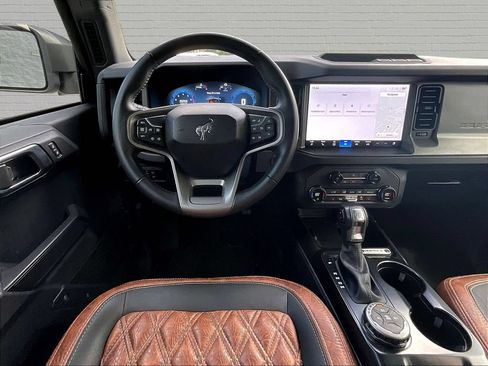 Used 2025 Ford Bronco Big Bend AWD/4WD image 8
