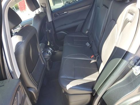 Used 2018 Alfa Romeo Stelvio Ti image 10