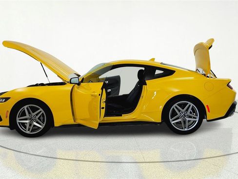 Used 2024 Ford Mustang Premium RWD image 29