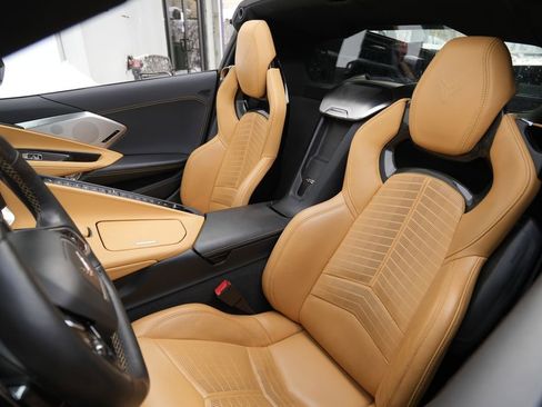 Used 2021 Chevrolet Corvette Stingray Preferred Cpe w/ Engine Appearance Package image 19