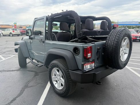 Used 2015 Jeep Wrangler Sport w/ Quick Order Package 24S AWD/4WD image 5