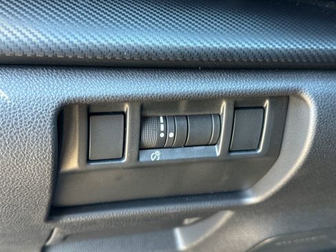 Certified 2024 Subaru Crosstrek 2.0i Premium image 17